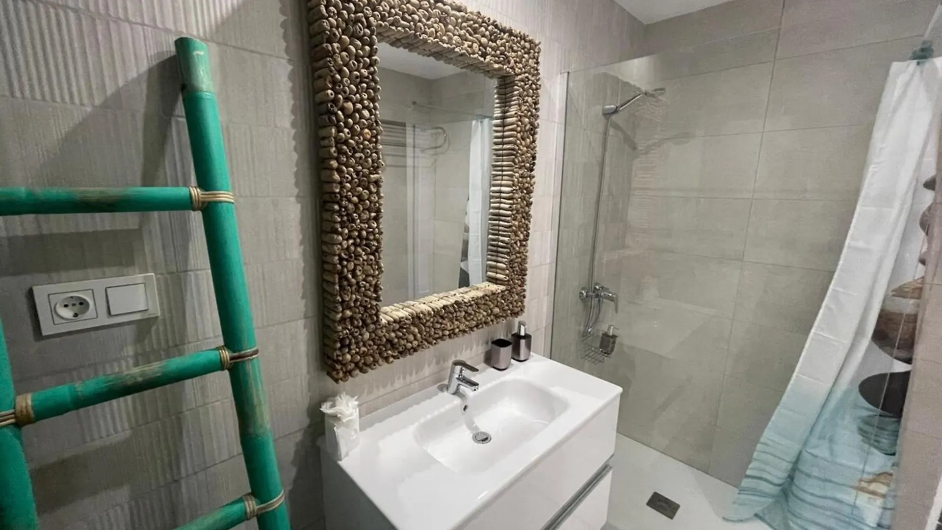 Marvillafuerte - Appart Air-Conditioned Swimming Pool & Private Jacuzzi Villaverde  Spagna